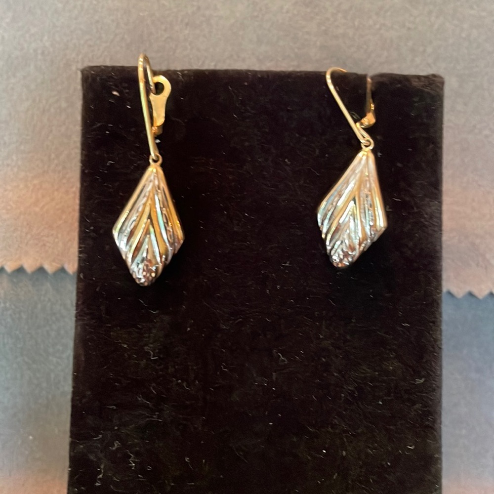 Two tone dangle earrings